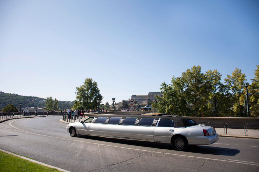 Essential Tips for Quinceañera Limousine Rentals