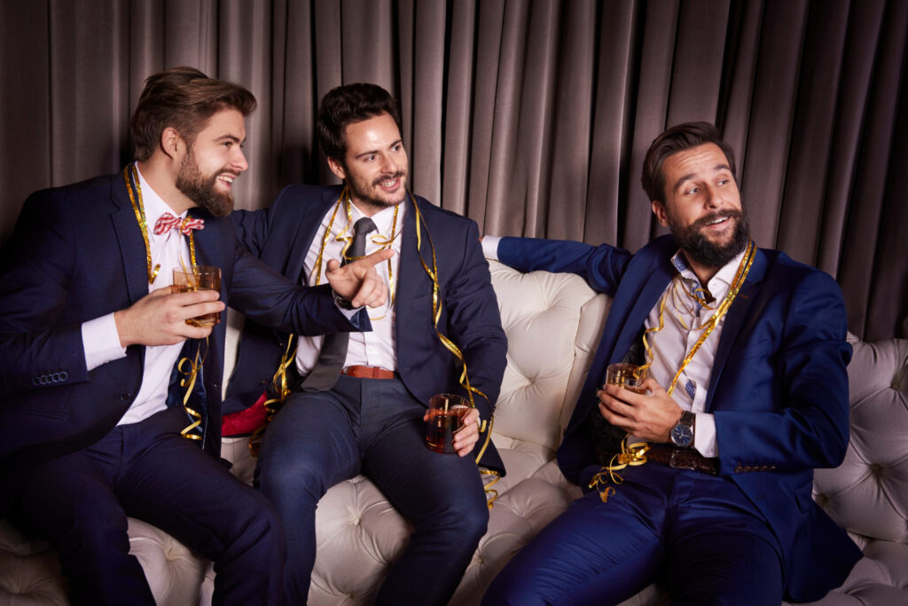 How to Book a Bachelor Party Limousine Without the Hassle