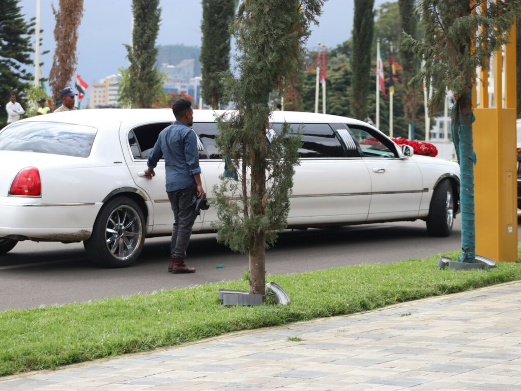 How a Stretch Limousine in Los Angeles Fits Casino Night Out