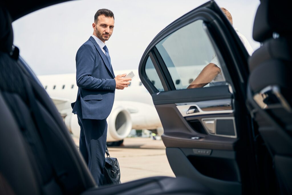 Vacation Airport Limo Planning for LA Families and Groups